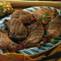 Chuletas Tropicales con Salsa de Pi�a y Pepino